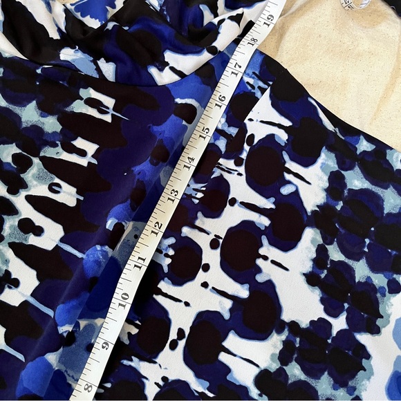 Joseph Ribkoff Abstract Print Stretch Knit Blue Black White Sheath Dress 8 - Picture 9 of 13